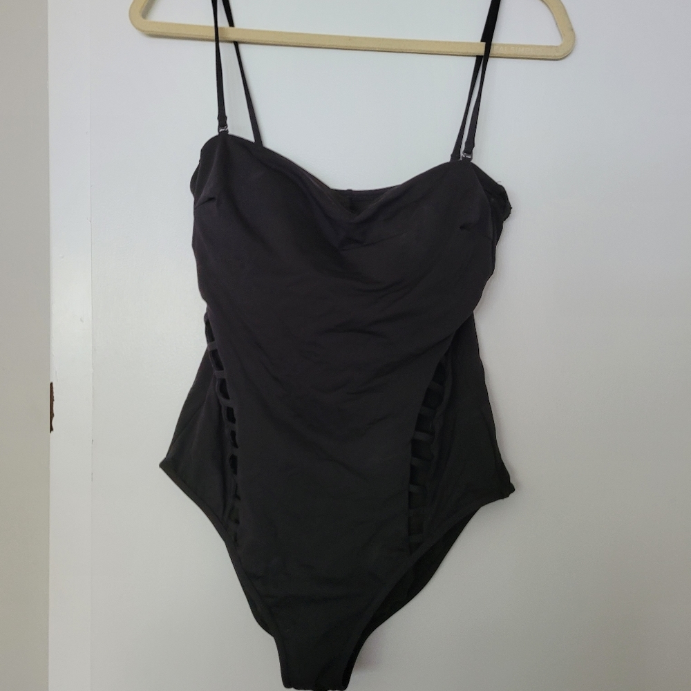 Kenneth Cole Side Slits One Piece Bathing Suit